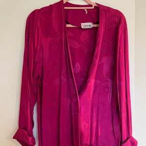 Caché Fuchsia Long Sleeve Blouse